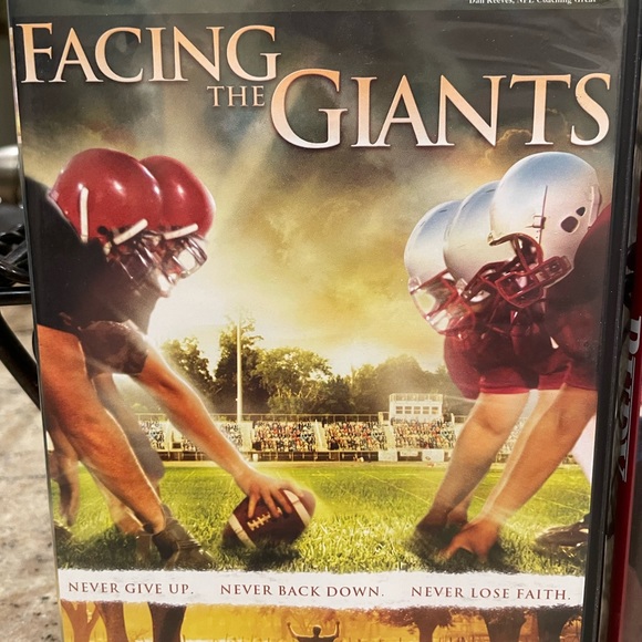 2-DVD’s, Facing the Giants and Rudy - Picture 3 of 3
